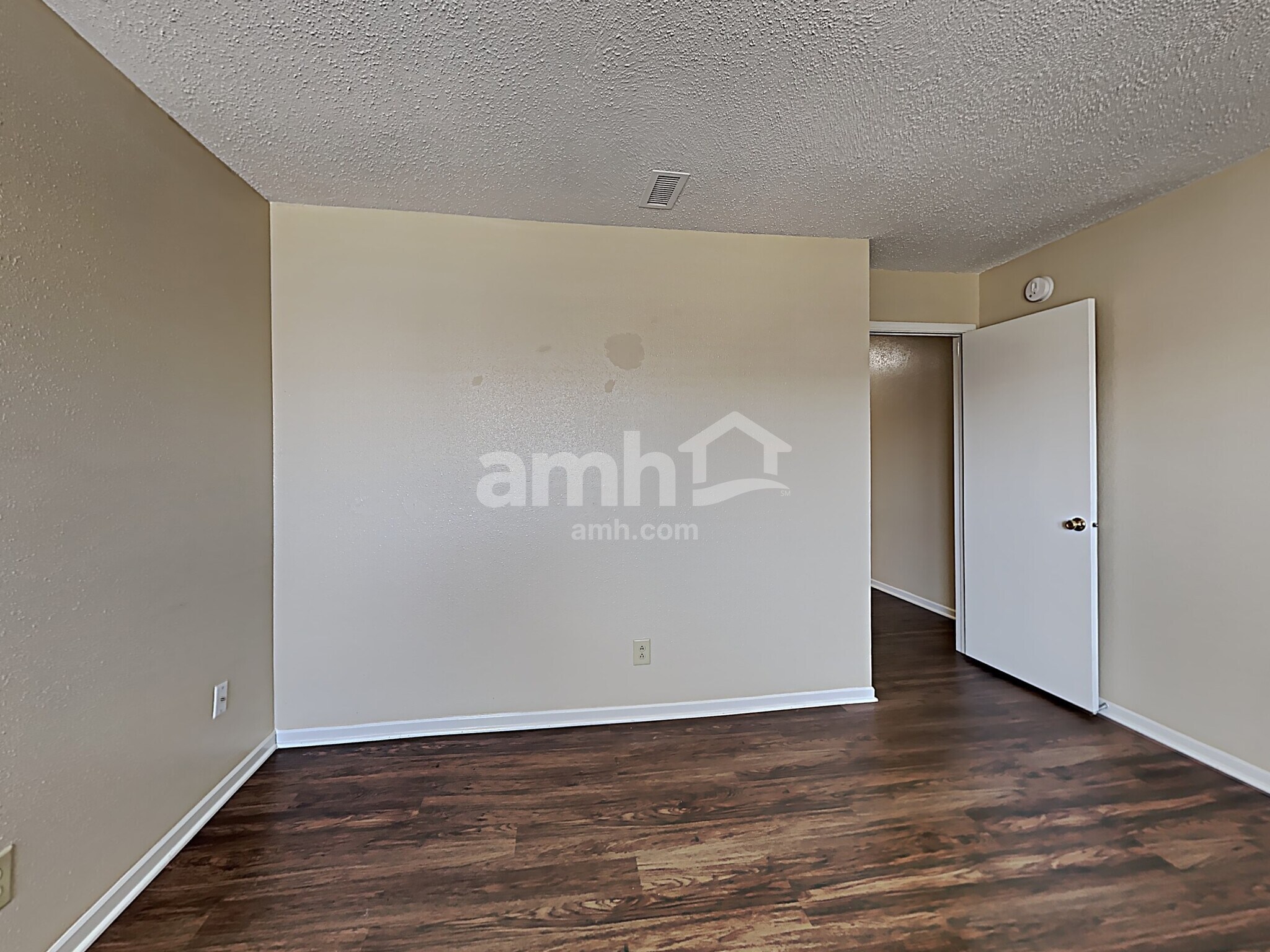Building Photo - 8629 Blooming Grove Dr