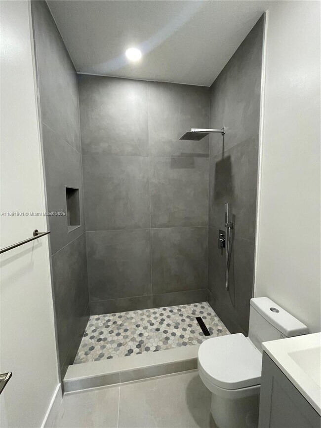 Building Photo - 30778 SW 192nd Ave