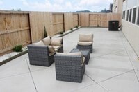 Building Photo - 15980 Mavericks Ln