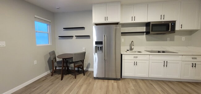 Building Photo - 4229 Panorama Dr