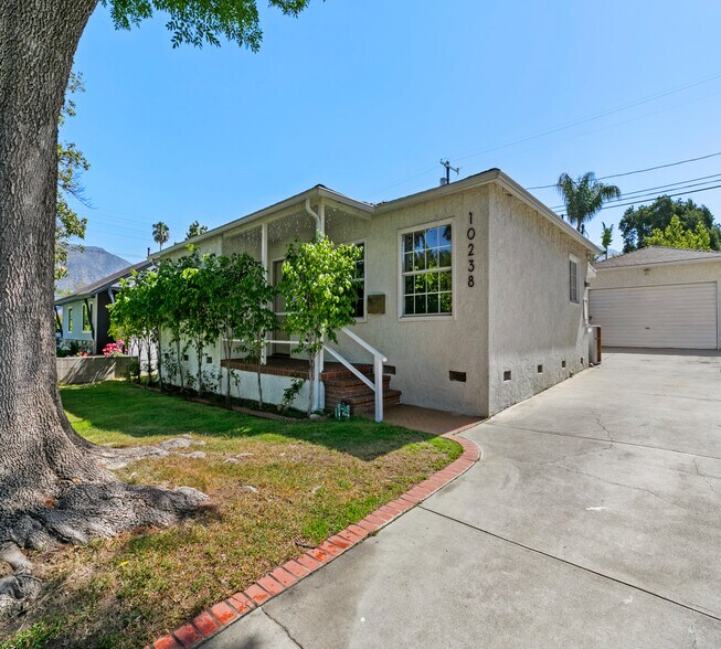 Building Photo - 10238 Mather Ave