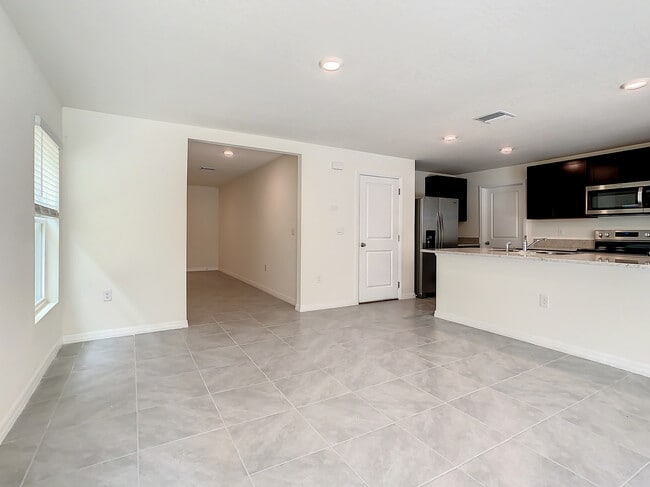 Building Photo - 5581 Logan Cave Ave