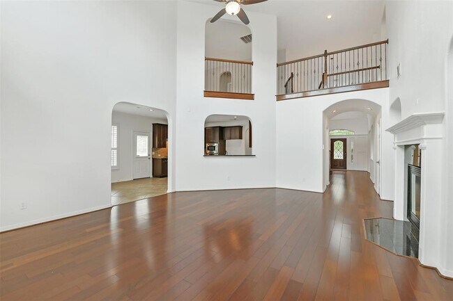 Building Photo - 20419 Windrose Bend Dr