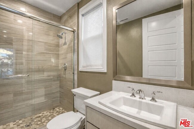 Building Photo - 20124 Piccadilly Ln