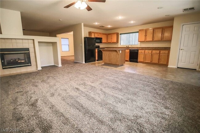 Building Photo - 240 Springtime St