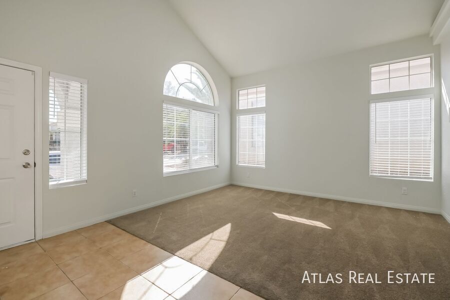 Building Photo - 8906 Chapman Point