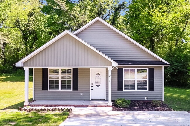 Building Photo - 1213 Milton Ave