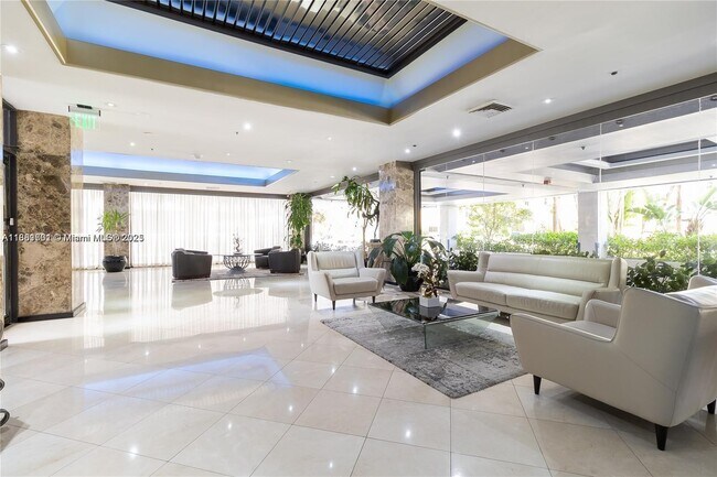 Building Photo - 8877 Collins Ave