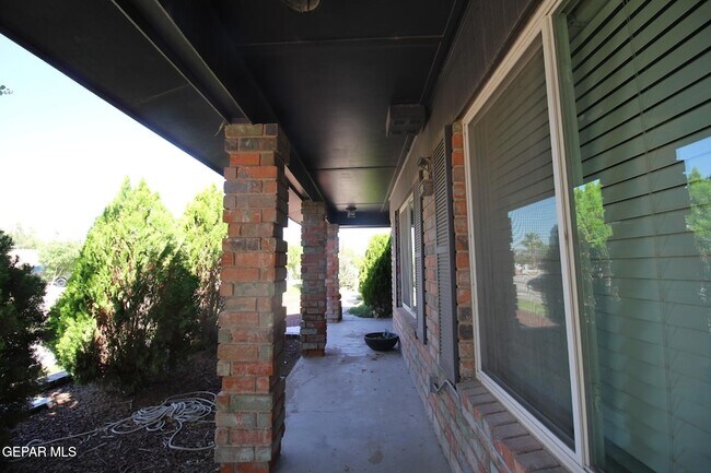 Building Photo - 19014 Armington Dr