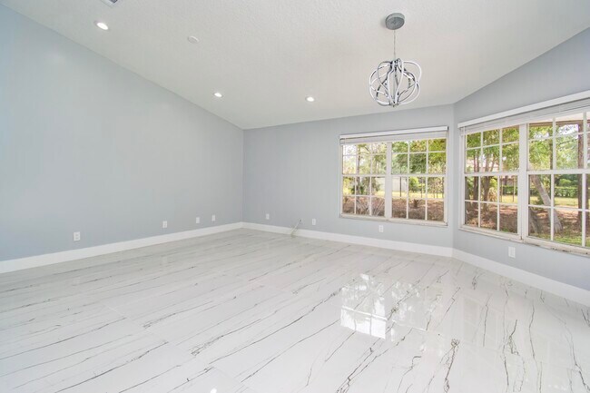 Building Photo - 14193 80th Ln N