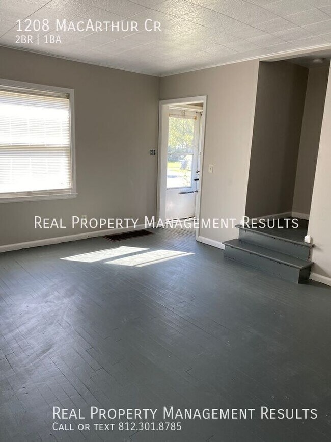 Building Photo - 1208 MacArthur Dr