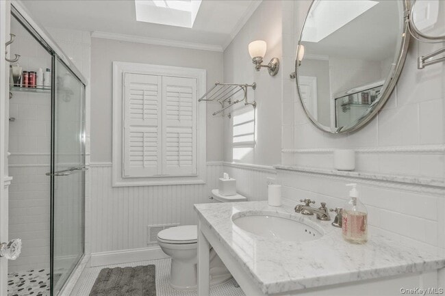 Building Photo - 15 Gardners Ln