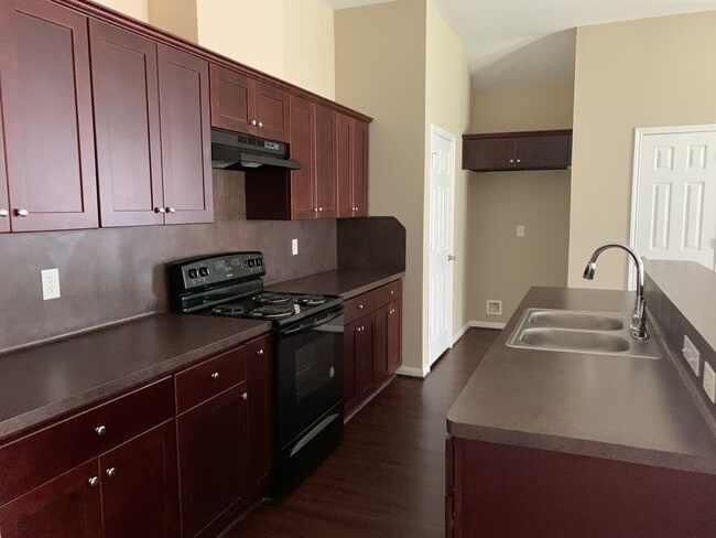 Building Photo - 21518 Little Wolf Dr