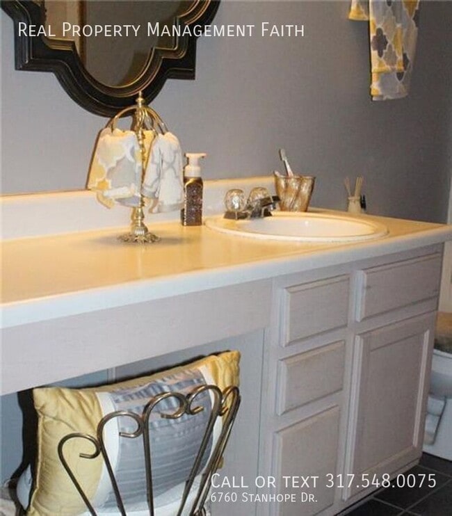 Building Photo - 6760 W Stanhope Dr