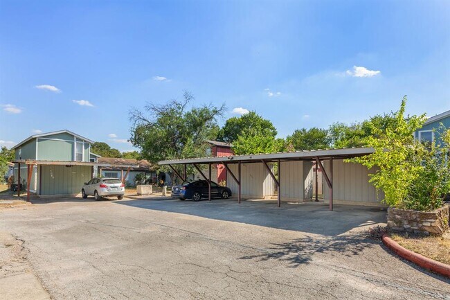 Building Photo - 4813 Yucca Hill Dr