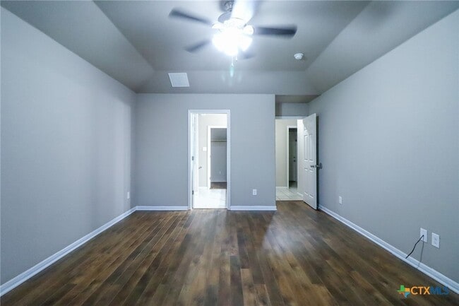 Building Photo - 1614 Shady Ln