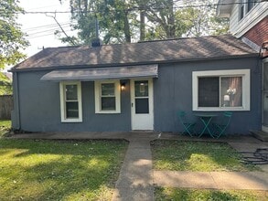 Building Photo - Royal Oak Triplex - Hawthorn