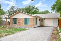 Building Photo - 3808 Tonkawa Trail