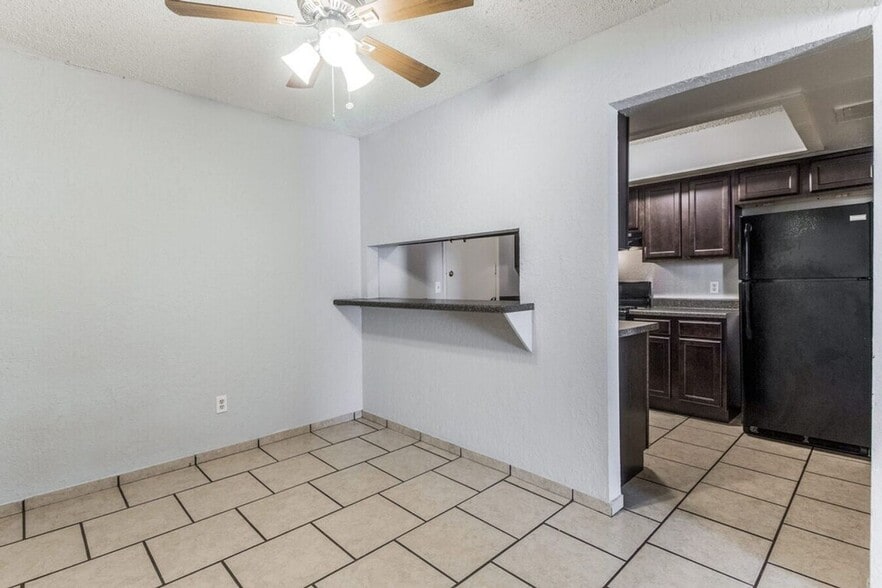 Interior Photo - Belle Isle Terrace