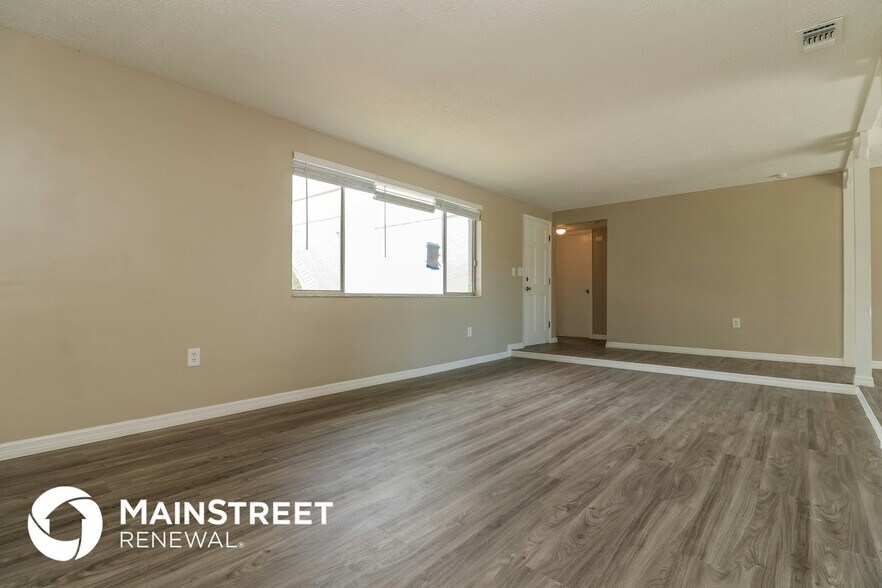 Building Photo - 3639 Rock Royal Dr