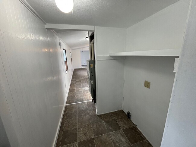 Building Photo - Glendale Mobile Home Park