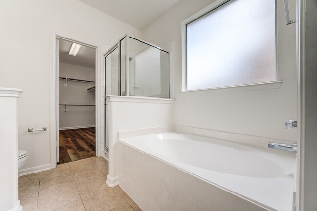 Building Photo - 16906 Shoal Park Dr