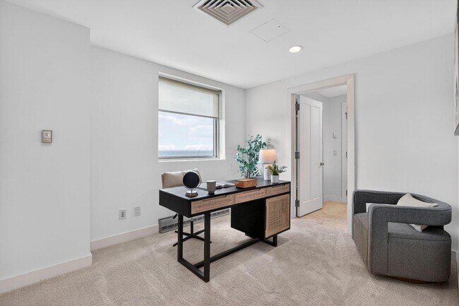 Building Photo - 1 Miranova Pl
