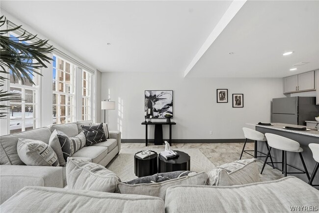 Building Photo - 40 North St