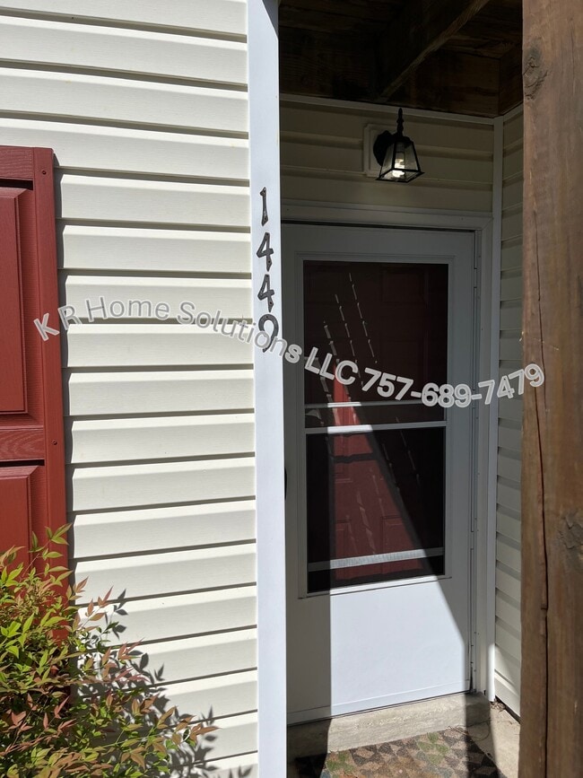 Building Photo - 1449 Olivewood Ct