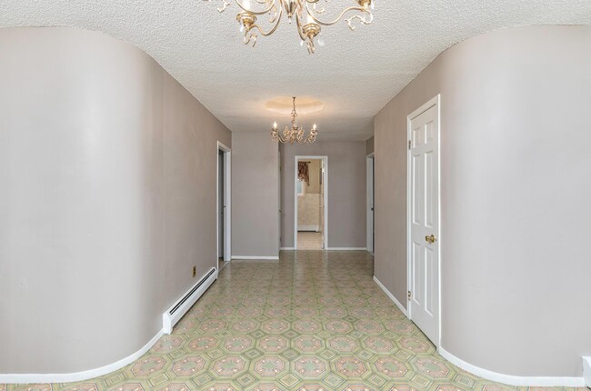 Building Photo - 4 Half Acre Ct