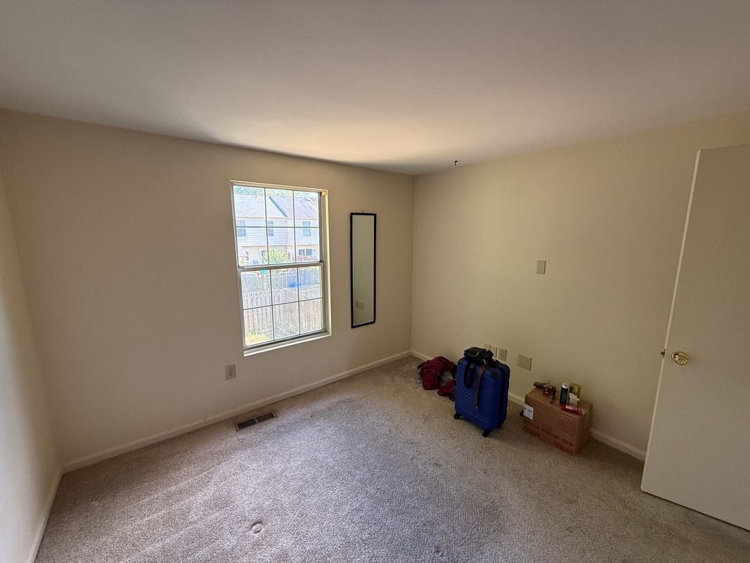 Building Photo - 4674 Grosbeak Pl