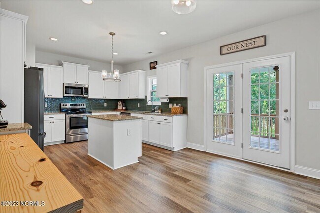 Building Photo - 712 Burley Oak Dr
