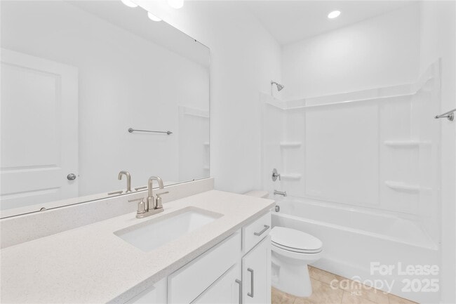 Building Photo - 3236 Stelfox St