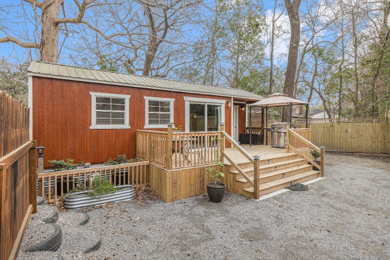 Building Photo - 1215 Wimbee Dr