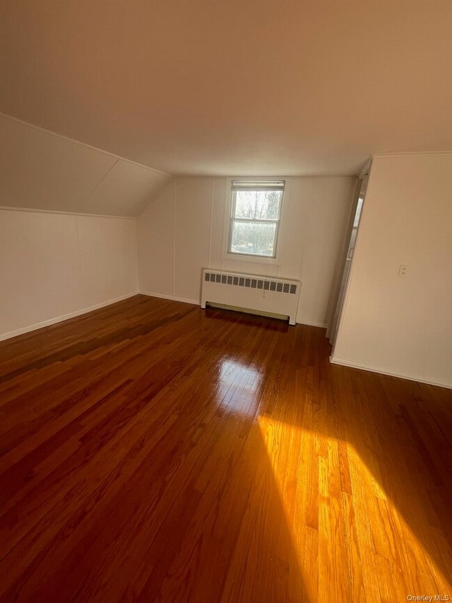 Building Photo - 117 Blydenburgh Ave