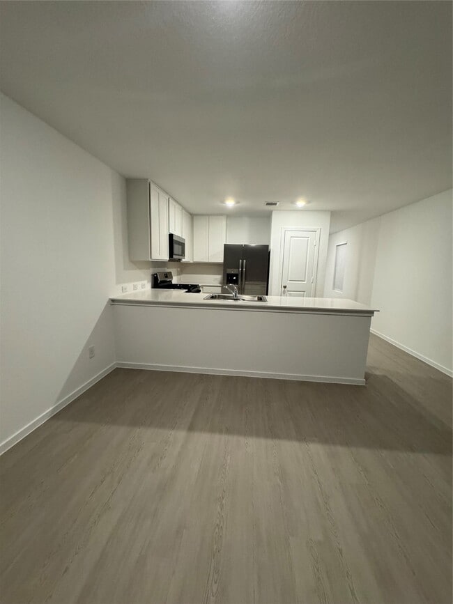 Building Photo - 28734 Bottom Grass Trl