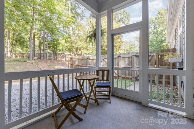 Building Photo - 100 Aurora Ln