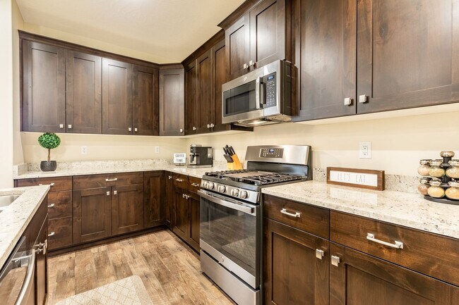 Building Photo - 1212 N Bello Aly