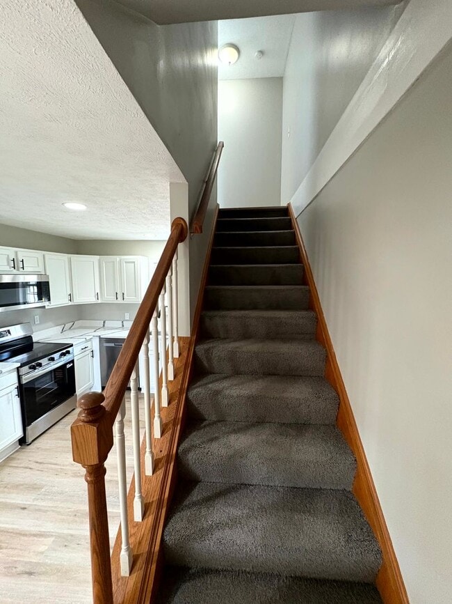 Building Photo - Cute 2 Bedroom / 1.5 Bath home in Penn Tra...
