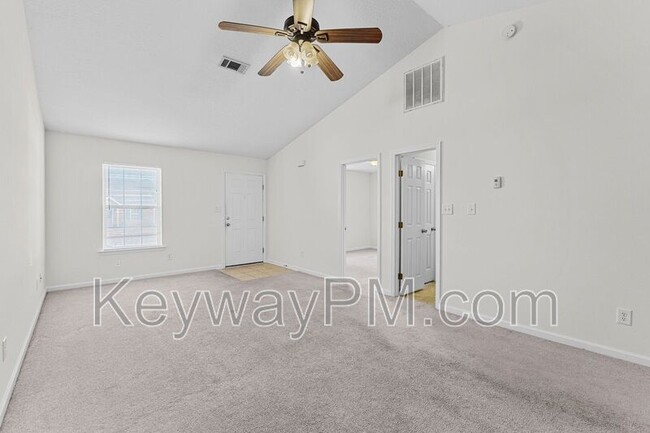 Building Photo - 301 Brock Ln