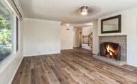 Building Photo - Classic Newport Beach 3 Bed Single Family Home With Yard