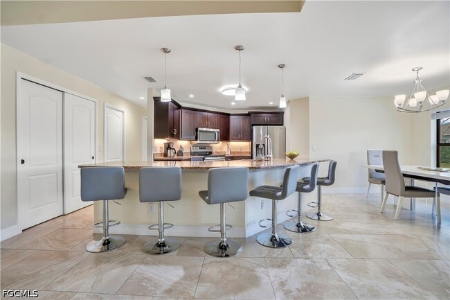 Building Photo - 1627 SW 14th St