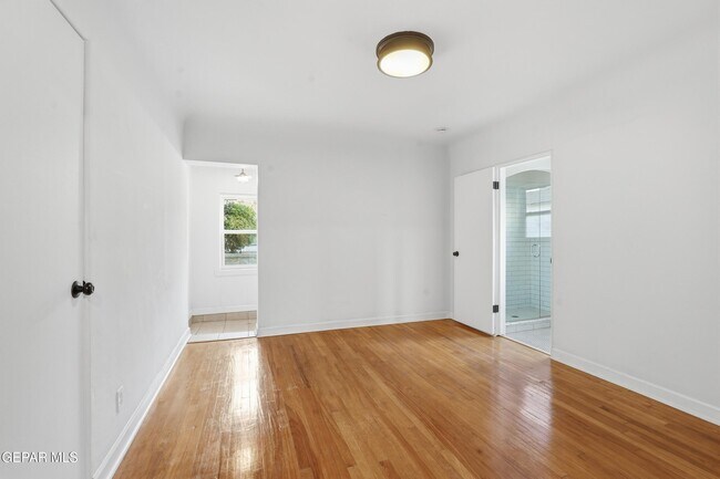 Building Photo - 3224 N Stanton St