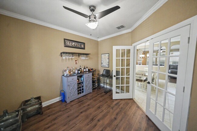 Building Photo - Exquisite 3-bedroom, 2.5-bathroom off 1604 and Culebra Road - Realtor Commission: $500