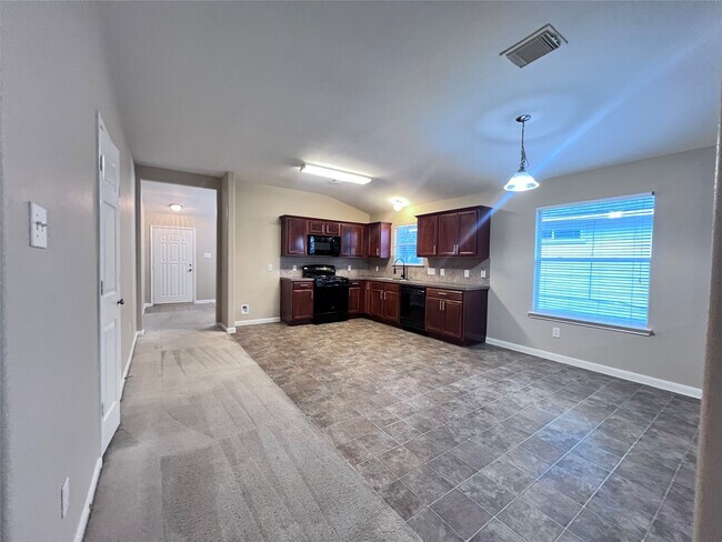 Building Photo - 11750 Pinemeade Ln