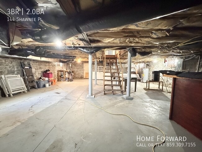 Building Photo - 144 Shawnee Pl