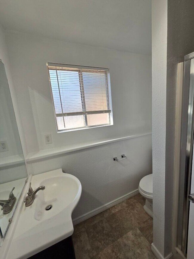Building Photo - Inviting 3-Bedroom Home with Expansive Backyard on a Peaceful Cul-de-Sac | Available July 10