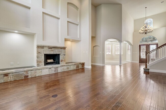 Building Photo - July Move-In Special - Spring Branch Oasis...