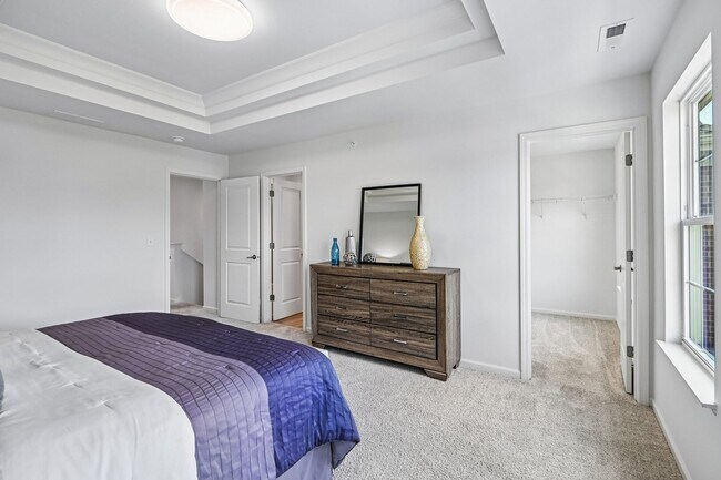 Building Photo - 1611 Bentz Way