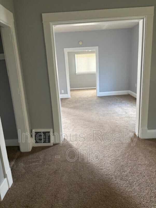 Building Photo - 112 E. Second Street - Down